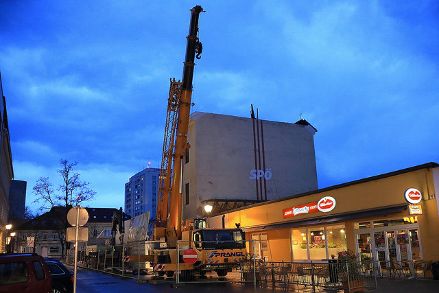 Lustig wars: zuerst bestäubt dann abgespritzt! ;)