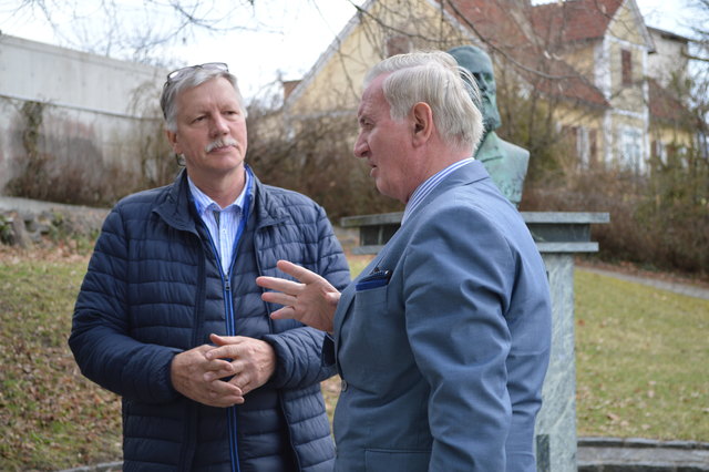 Obmann Stefan Kramer und Minister Gorazd Žmavc (v. li.) | Foto: KK