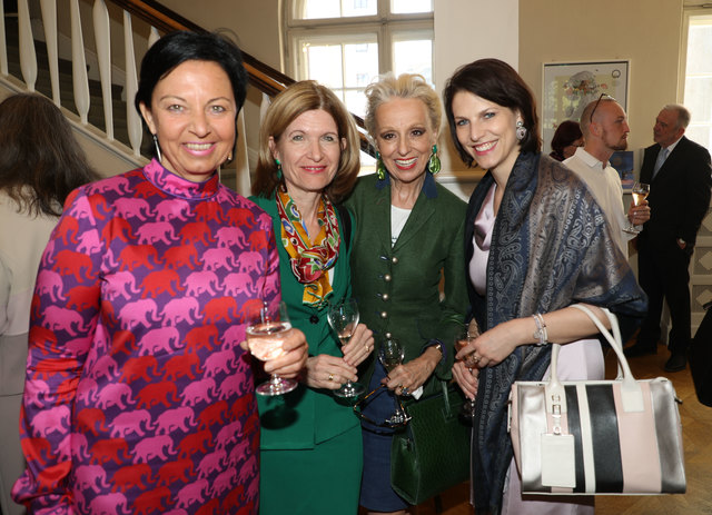 200 Jahre Stille NachtMozarteum SalzburgAuftaktveranstaltungFoto: Franz Neumayr     7.4.2018Im Bild Gritlind Kettl, Andrea Eder-Gitschthaler, Eva Maria Baronin von Schilgen und Karoline Edtstadler | Foto: Neumayr