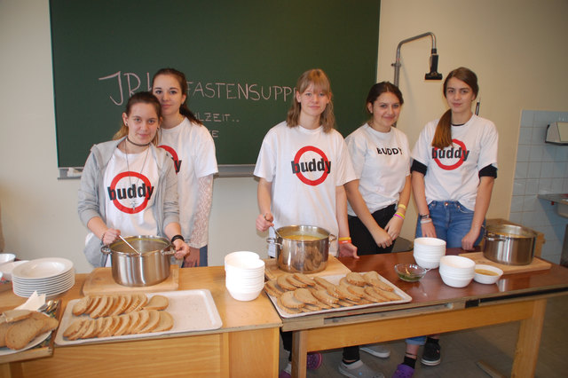 Die Jugendrotkreuz-Buddys organisierten auch heuer wieder ein Fastensuppenessen in der Fastenzeit. | Foto: NMSK