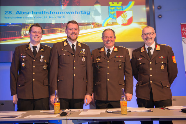 Hauptverwalter Patrick Körner, Verwaltungsinspektor Lukas Albrecht, Abschnittsbrandinspektor Johann Neubauer und Brandrat Josef Rauchegger | Foto: ASB ÖA Martin Steinbach