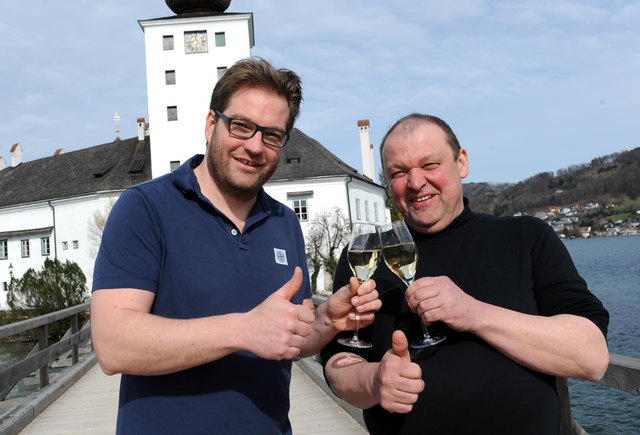 Seeschloß Ort Gmunden  - Orther Stuben mit neuen Pächtern Gerhard Hinterwirth und Hermann Gruber - am Foto: | Foto: Klemens Fellner