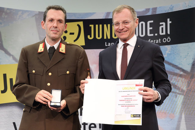 Markus Marehard wurde ausgezeichnet. | Foto: Land OÖ/Ernst Grilnberger