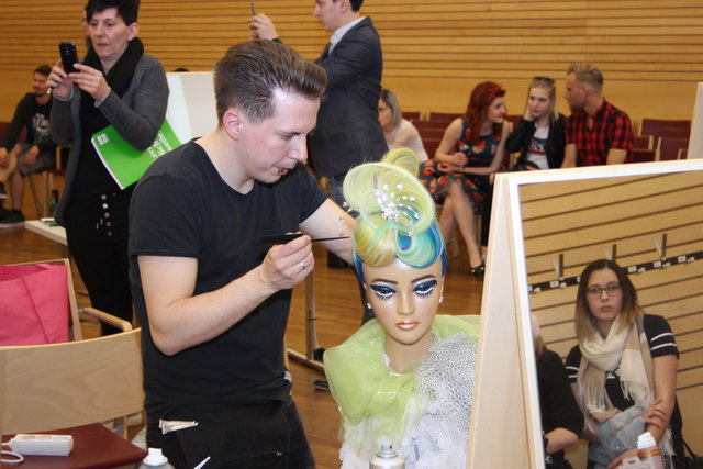 Akademie Master Trophy – Evening Style Damen am Technikkopf: 1. Romeo Kloner | Foto: WKNÖ