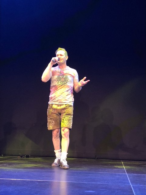 Diese Herren kamen trotz eigenem Lied leider nicht weiter