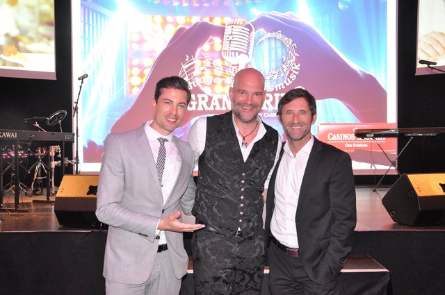 Hannes Markowitz (Casino Velden), Udo Wenders (war as Juror mit dabei) und WOCHE Kärnten Regionalleiter Daniel Klier (v. li.)