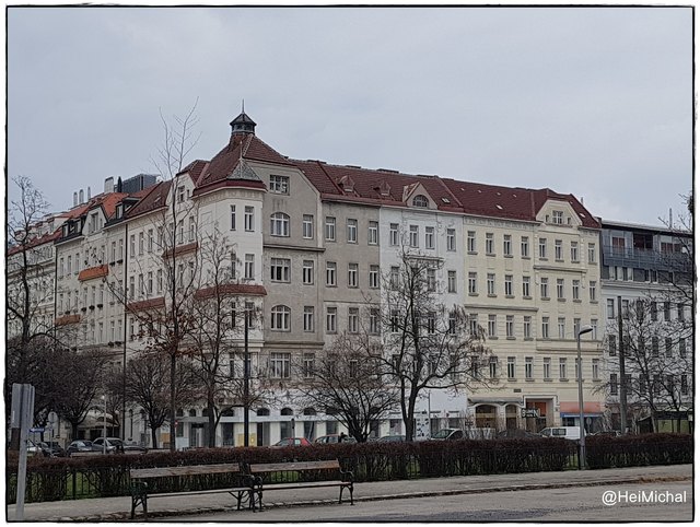 Gegenüber von der Antonskirche