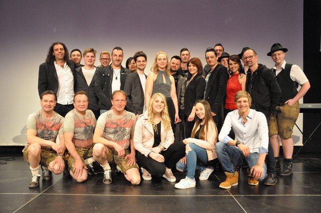 Alle Teilnehmer: Noch vor dem Auftritt