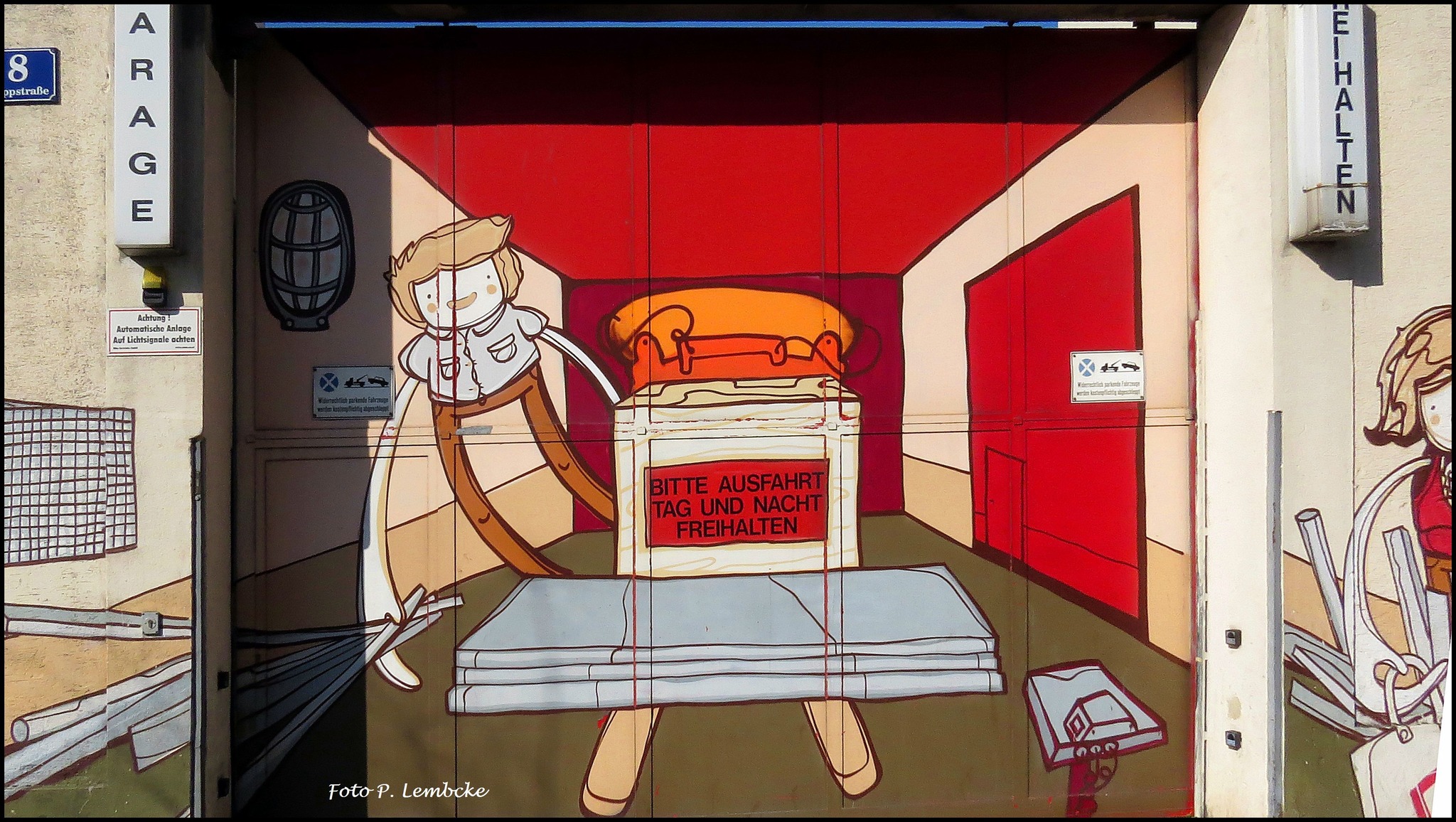 Garagentor mit Kunstsinn bemalt - Ottakring