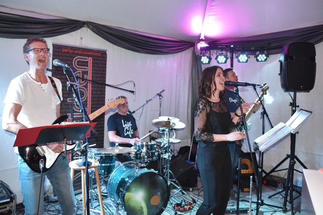 Die Band "vanZirben" spielten im Plaza