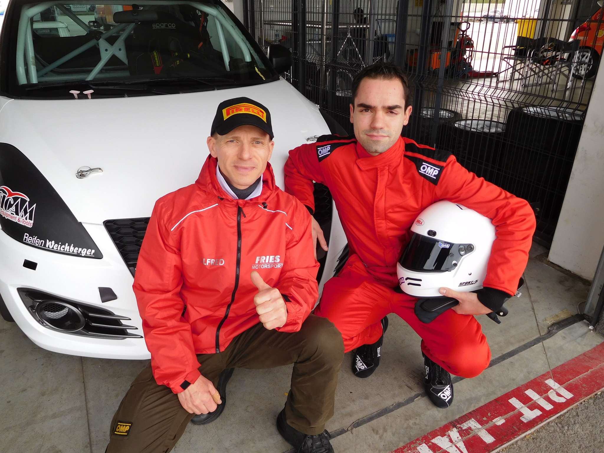 Alfred Fries testet Tourenwagen am SlowakaiRing Krems