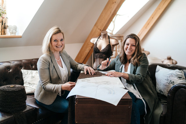 Elisabeth Sommer und Julia Jöbstl tüfteln bereits an einer neuen Kollektion | Foto: wildes.shop