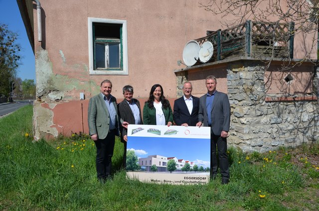 Zur Stärkung des Eggersdorfer Zentrums werden beim ehemaligen Sägewerk Geschäftsflächen und Wohnungen entstehen.