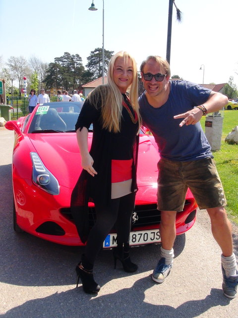 Styrina und Leo Aberer entpupten sich als Sportwagenfans.