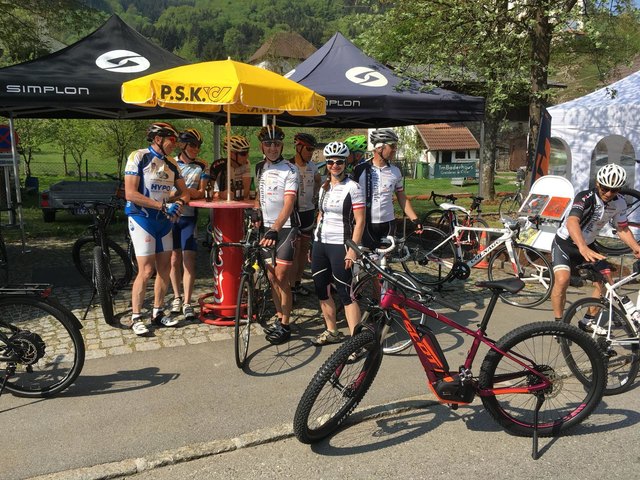 Rad Total im Donautal in Engehartszell konnte man bei Radsport Plöckinger die neuesten E-Bikes und Rennräder testen