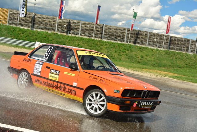 Dietmar Matscher - 2WD R2 - BMW E30 M5 | Foto: Daniel Klopf für school-of-drift