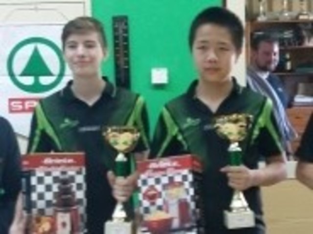 von links: Martin Trausmuth und Eric Tang waren in Korneuburg nicht zu schlagen !