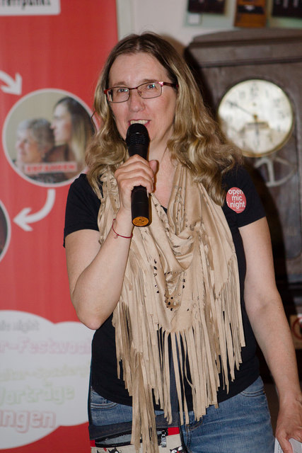 Museumsleiterin Brigitte Neichl moderierte die "Open Mic Night".