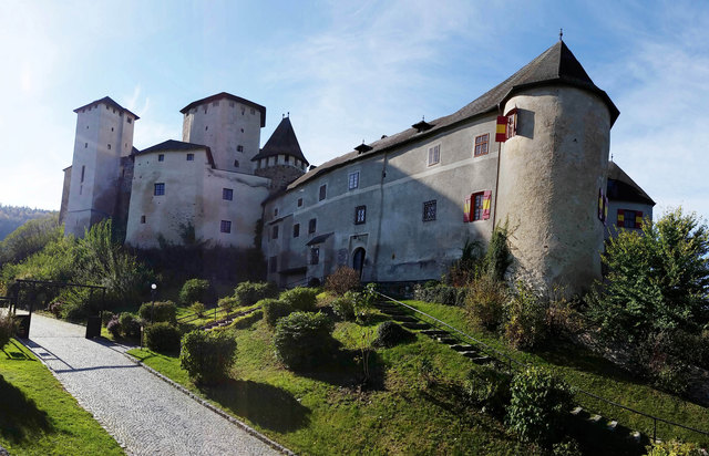 Foto: Burg Lockenhaus