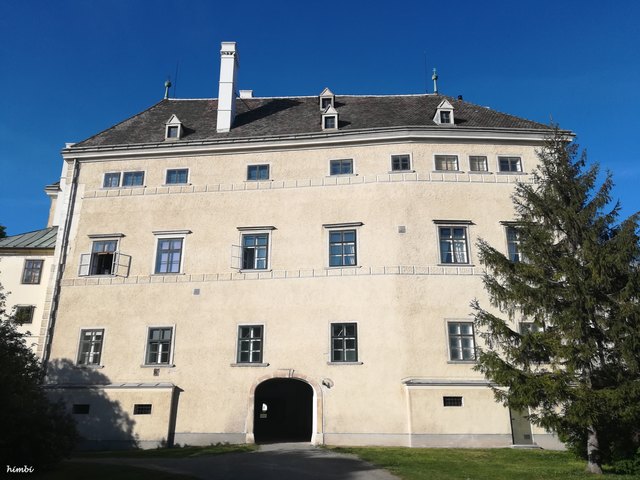 Altes Schloss, jetzt Film Archiv