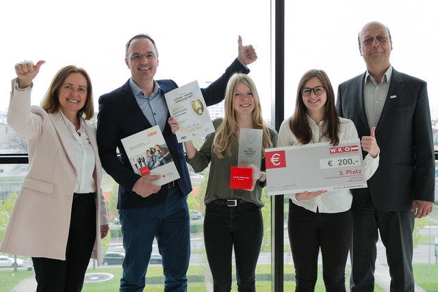 Von links: Sery-Froschauer (WKO OÖ), Mario Hennerbichler (HAK), Alena Reindl (Hirschbach), Magdalena Koller (Freistadt), Gerhard Huber (LSI OÖ)