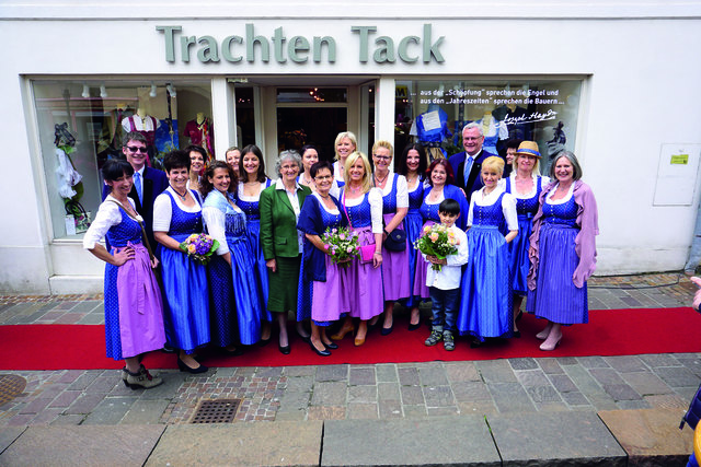 Am 29. April 2017 wurde das Eisenstadt Dirndl präsentiert, mittlerweile wurden beinahe 100 Exemplare angefertigt