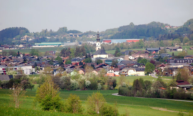 Thalgauansicht von Hinterleithen. Im Hintergrund ist hier die 3km entfernte Ortschaft Enzersberg ganz nahegerückt.
