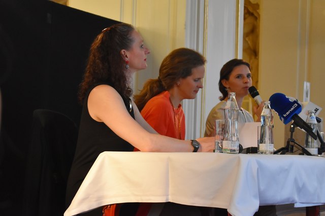 Intendantin Nora Schmid, Chefdirigentin Oksana Lyniv und die neue Ballettdirektorin Beate Vollack präsentieren das neue Programm der Oper Graz für die Saison 2018/19.