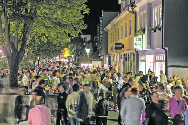 Am ersten Freitag im Mai macht die längste Modestraße im Südosten Österreichs mit jeder Menge Einkaufserlebnis von sich reden. Göttliches Frühstück, göttliche Angebote und vieles mehr