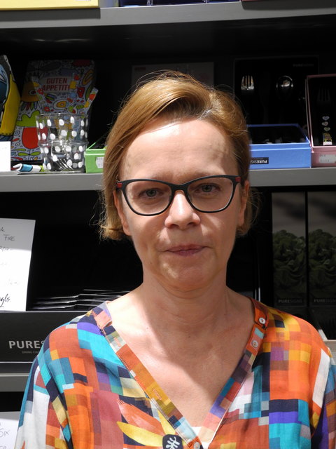 "Auto, anders geht's gar nicht. Jede öffentliche Verbindung lässt sich nicht mit meiner Arbeitszeit vereinbaren." (Sabine Koppensteiner, Zwettl)