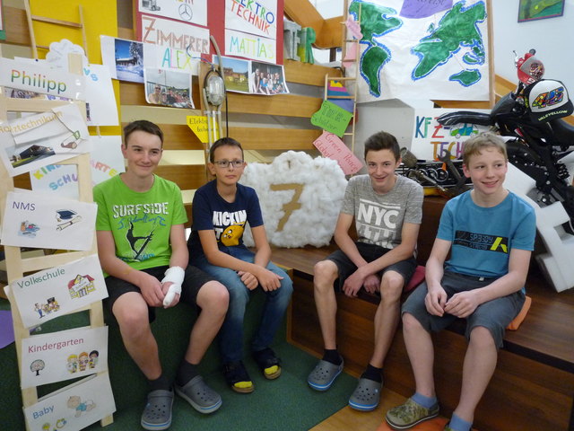 Die erfolgreichen Schüler der NMS St. Jakob: Mattias Obkircher, Stefan Volgger, Tobias Ortner und Simon Liebhart ( v.l. ).