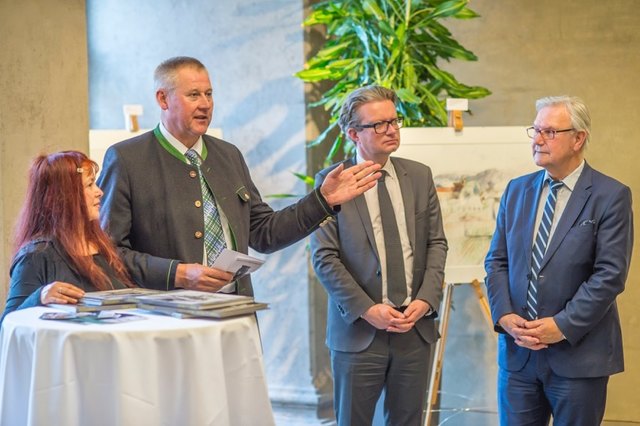 Hortensia, KO Karl Lackner, LR Christopher Drexler, LT-Präs. a.D. Franz Majcen.