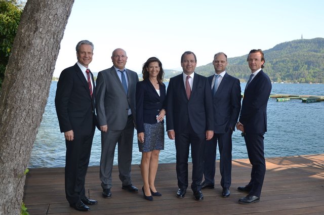 Diskutierten über Handlunsgrenzen von Privatstiftungen im Schloss Seefels: Peter Katschnig, Johannes Heinrich, Gabriela Zarre (Kärntner Sparkasse), Gernot Murko, Michael Singer, Johannes Zollner (von links)