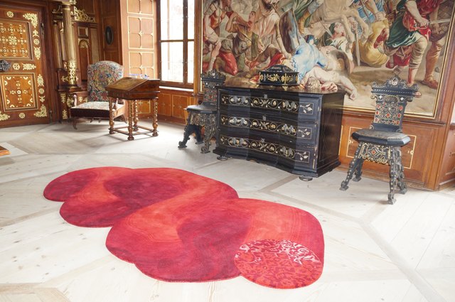 Ein Teppich als Designerstück im Wechselspiel mit den Epochen.