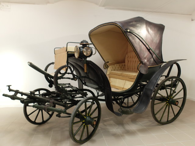 8-fach gefederte Kutsche, gebaut von den Gebr. Binder in Paris um 1860.