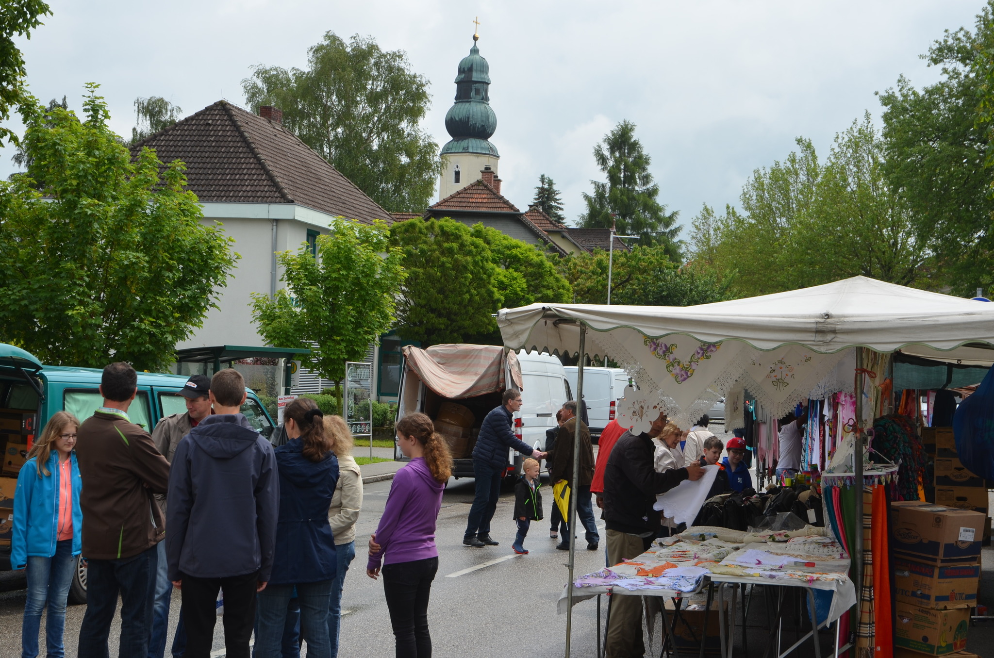 Feldkirch frauen suchen mann, Sex treffen in Bredstedt. Mausigirl Treffen in wolfsbach. Wo treffen Altenberg bei linz frau sucht mann fr eine nacht. Dating Feldkirch frauen suchen mann - Sexdate in Steffisburg