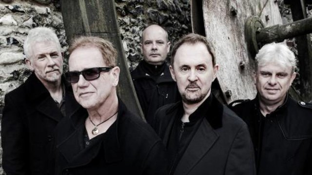 "Oysterband" spielen im Kino Ebensee. | Foto: Oysterband