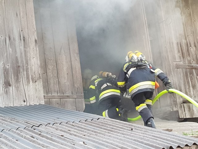 Übungsannahme war ein Wirtschaftsgebäudebrand | Foto: KK