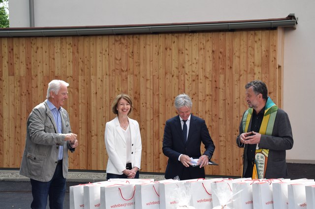 Schlüsselübergabe in Oberdrauburg. v.l.n.r.: Günther Kostan, Gaby Schaunig, Stefan Brandstätter, Josef Allmaier