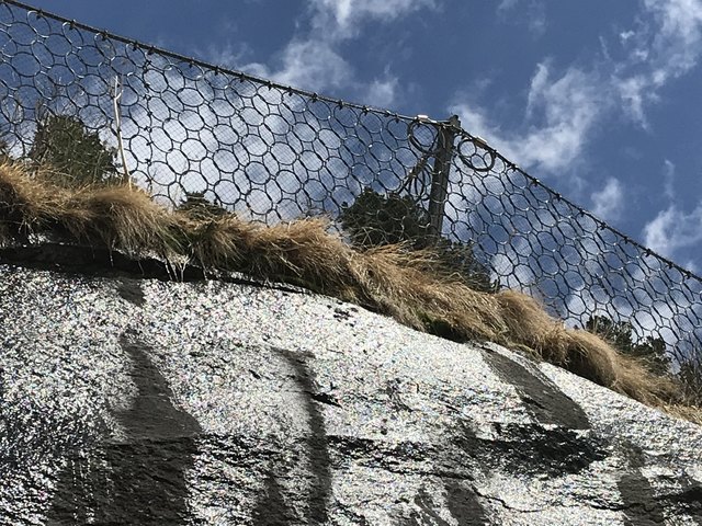 Die Felssturzsicherungen müssen noch repariert werden | Foto: KK/Verbund