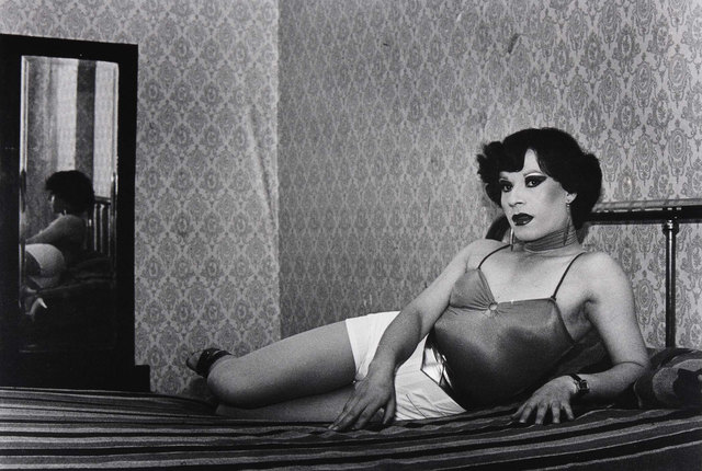 Paz Errázuriz fotografierte eine Gruppe von Transvestiten in Budapest, die Lilia Szász zu ihrer Reise inspirierte. | Foto: Fotohof/Paz Errázuriz