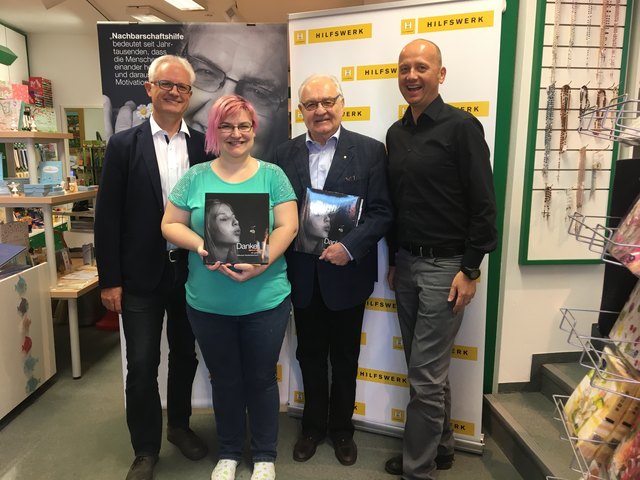 Vorsitzender Hilfswerk NÖ/Zwettl Werner Preiss, Gastgeberin Petra Altmann, Hilfswerk Gründer Erich Fidesser, Autor Mag. Edgar Pürstinger