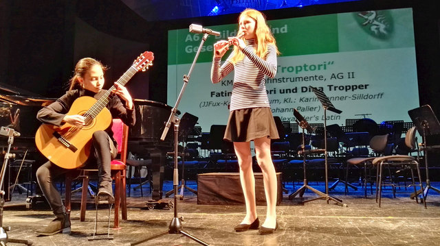 Das Duo Troptori beim Abschlusskonzert. | Foto: Land