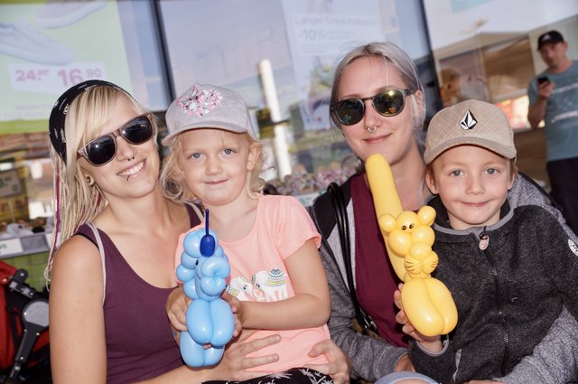 Verena und Lana Hincziza sowie Lisa und Nils Stürzl