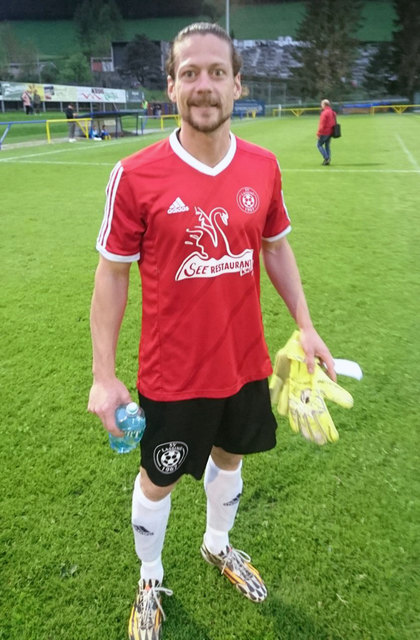 Beim SV Lassing musste Stürmer Reinhard Scherz ins Tor.
