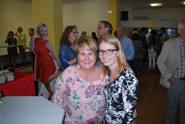 WOCHE-Gewinnerin Silke Fischer und Verena Niedermüller