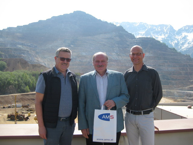 "AMS on Tour", wie hier bei VA Erzberg: Josef Pappenreiter (Geschäftsführer VA Erzberg), Helmut Wiesmüller (Geschäftsstellenleiter AMS Leoben) und Werner Hofer (Pesonalverantwortlicher VA Erzberg) (v.l.). | Foto: AMS