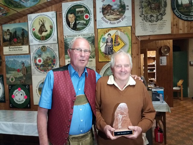 Herwig Reischauer (re) mit OSM Kaube Günter.