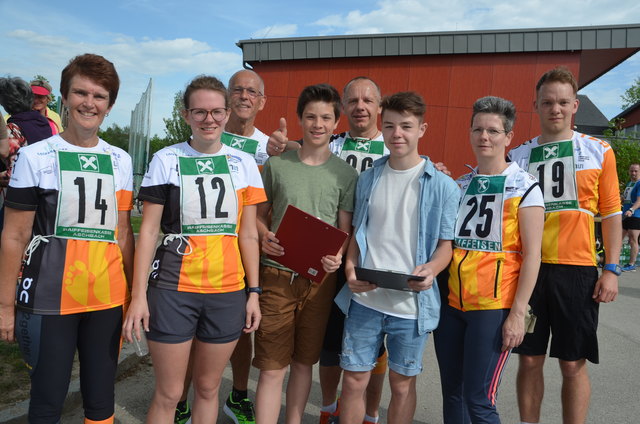 Die Gruppe von Run2Gether mit Josef Wimmer