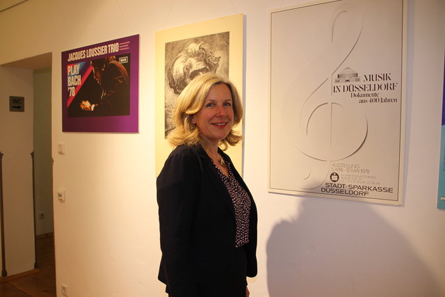 Auch Brigitte Winkler vom Tourismusverband gefielen die Werke.